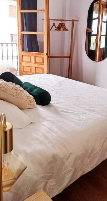 Serendipia: Tu Hogar En Este Blanco Pueblo Frigiliana Εξωτερικό φωτογραφία